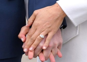 How to Design Your Own Engagement Ring?