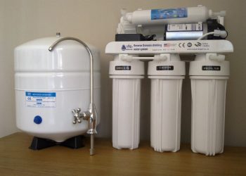 TOP 4 BENEFITS OF INSTALLING A WATER FILTER AT HOME