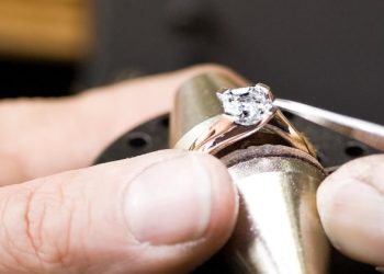 The 4Cs of a Diamond – How the Four Cs of a Diamond Are Related