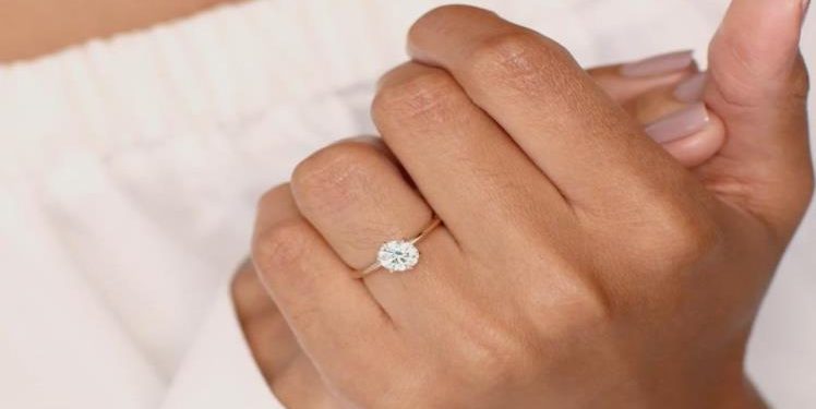 How to Choose a Custom Engagement Ring Designer