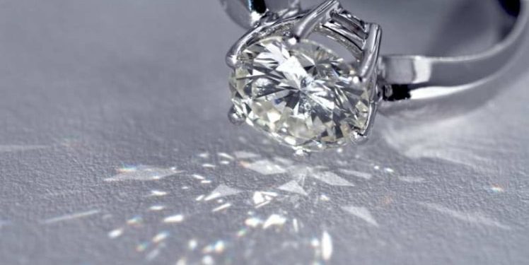 Lab Grown Diamonds – Where to Buy in the UK