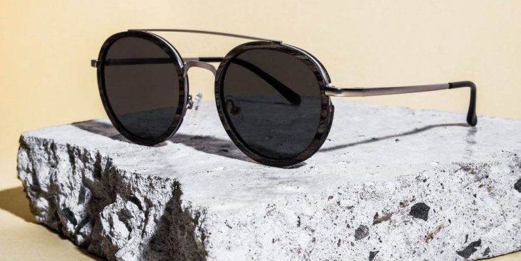 Factors to Consider Before Buying Sunglasses for Men