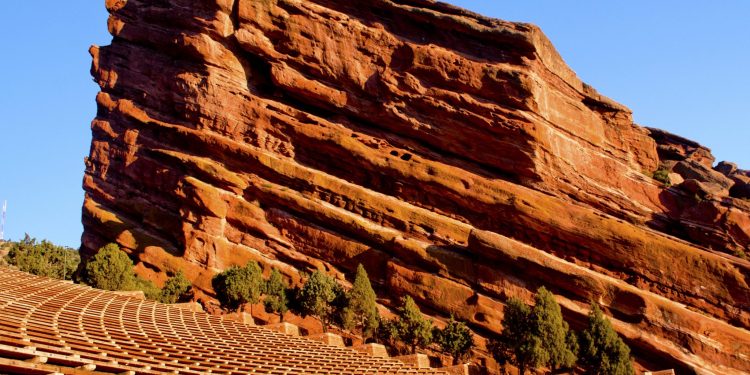 Affordable and Best Transportation to Red Rocks Amphitheater